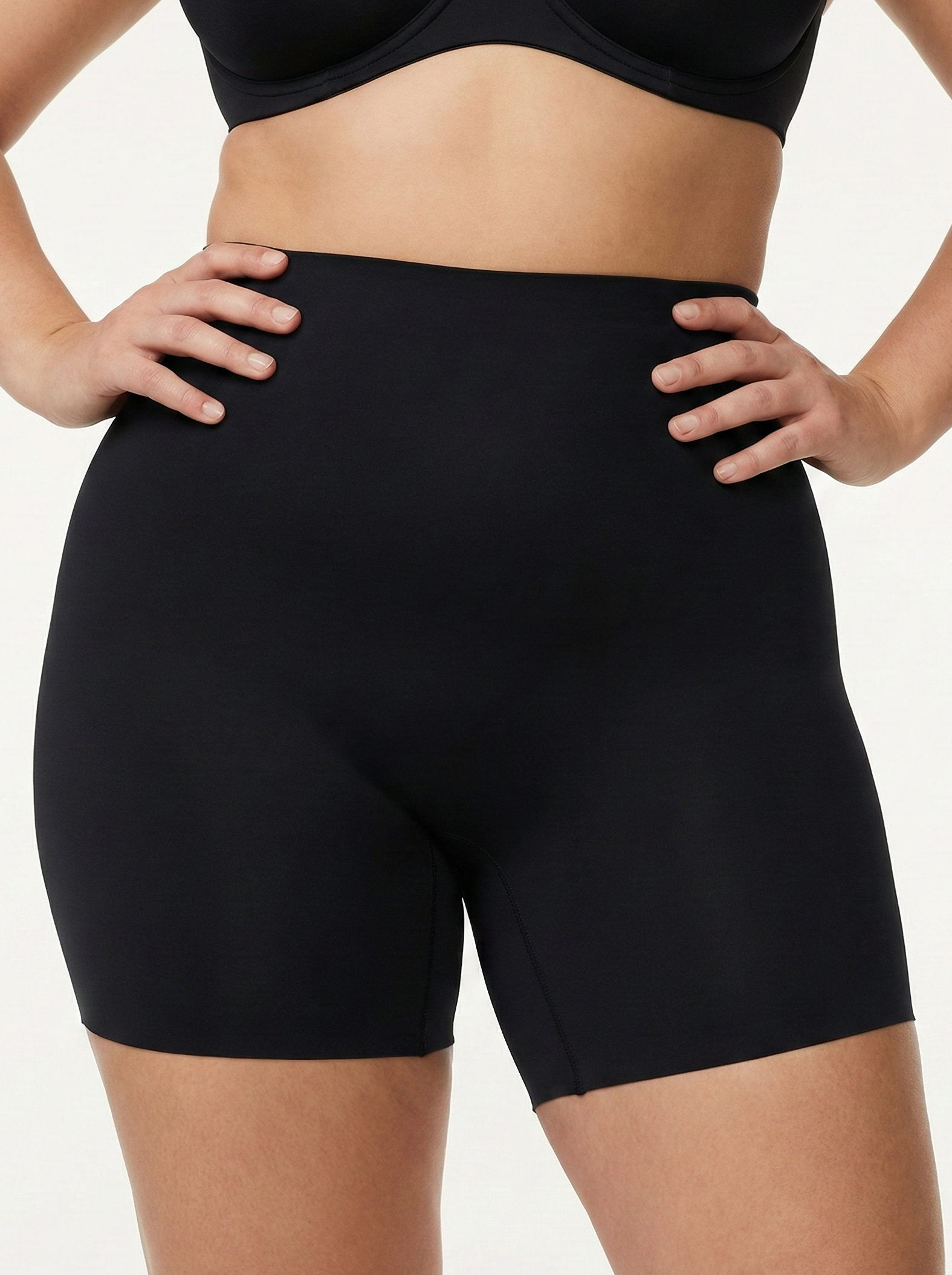 Bloom™ SmoothCurve Shaping Shorts Main image